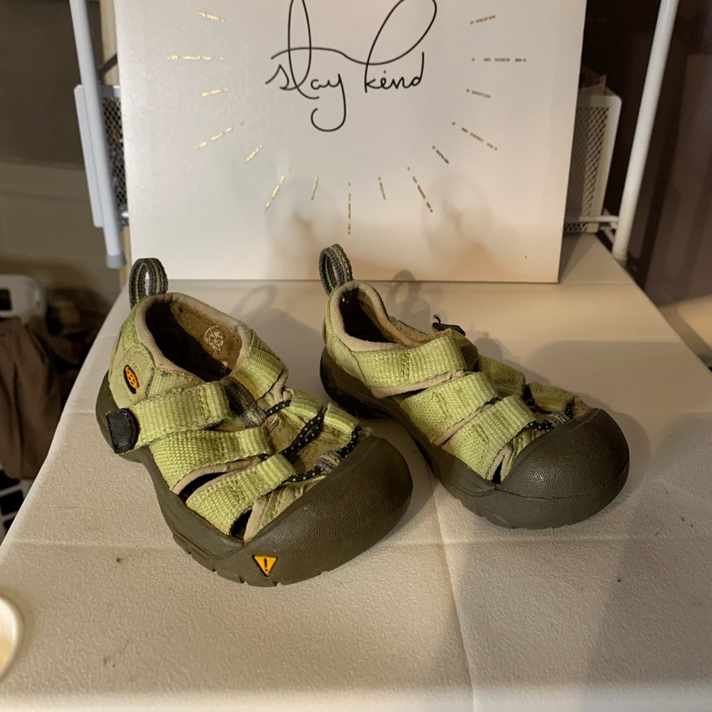 Baby keen shoes